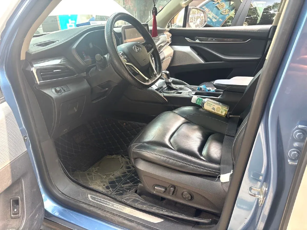 2017 MAXUS D90 2.0T 224HP L4 6AT,autocango,china used car exporter,china ev exporter,chinese used car exporter,chinese used ev exporter