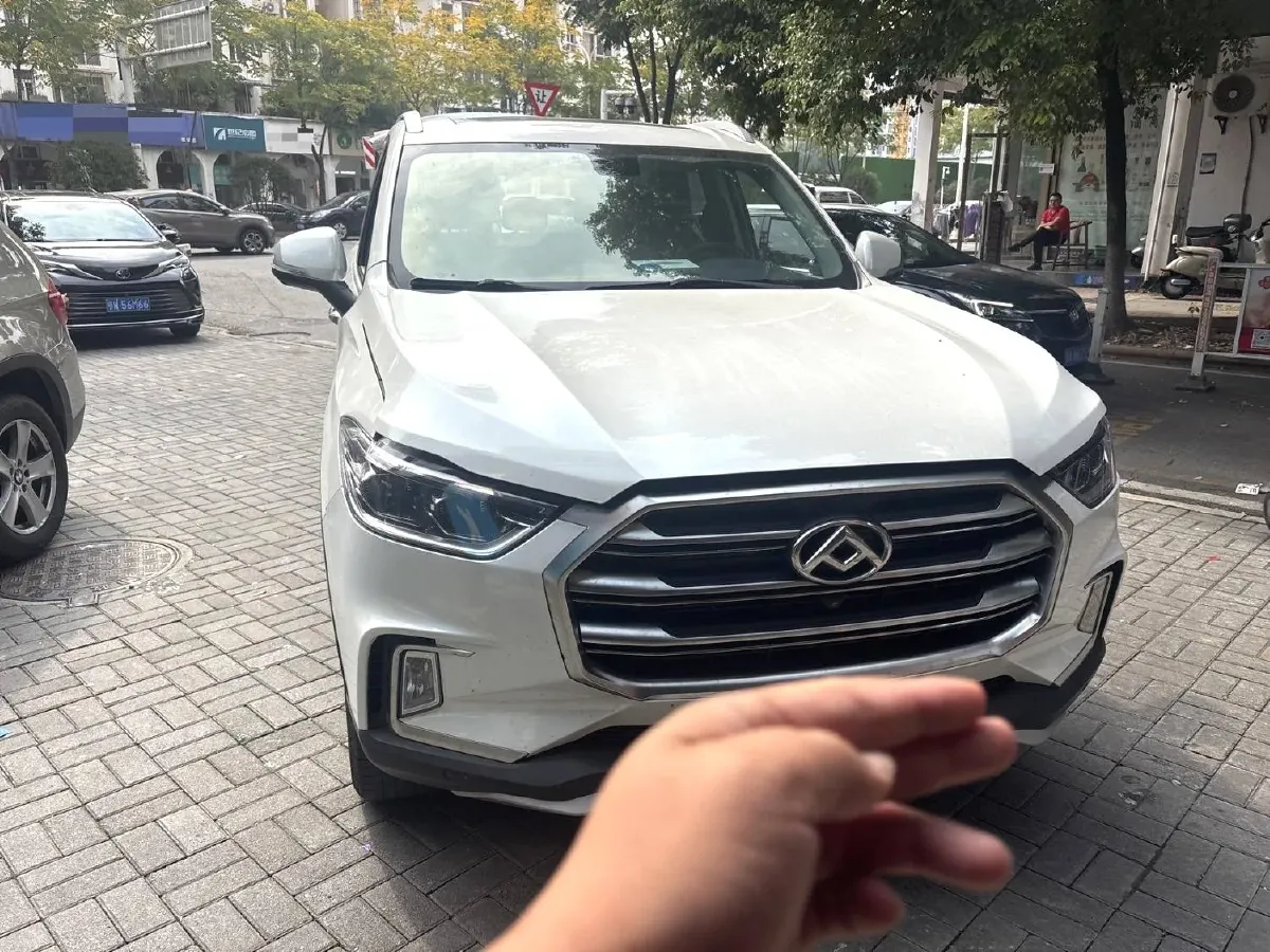 2017 MAXUS D90 2.0T 224HP L4 6AT,autocango,china used car exporter,china ev exporter,chinese used car exporter,chinese used ev exporter