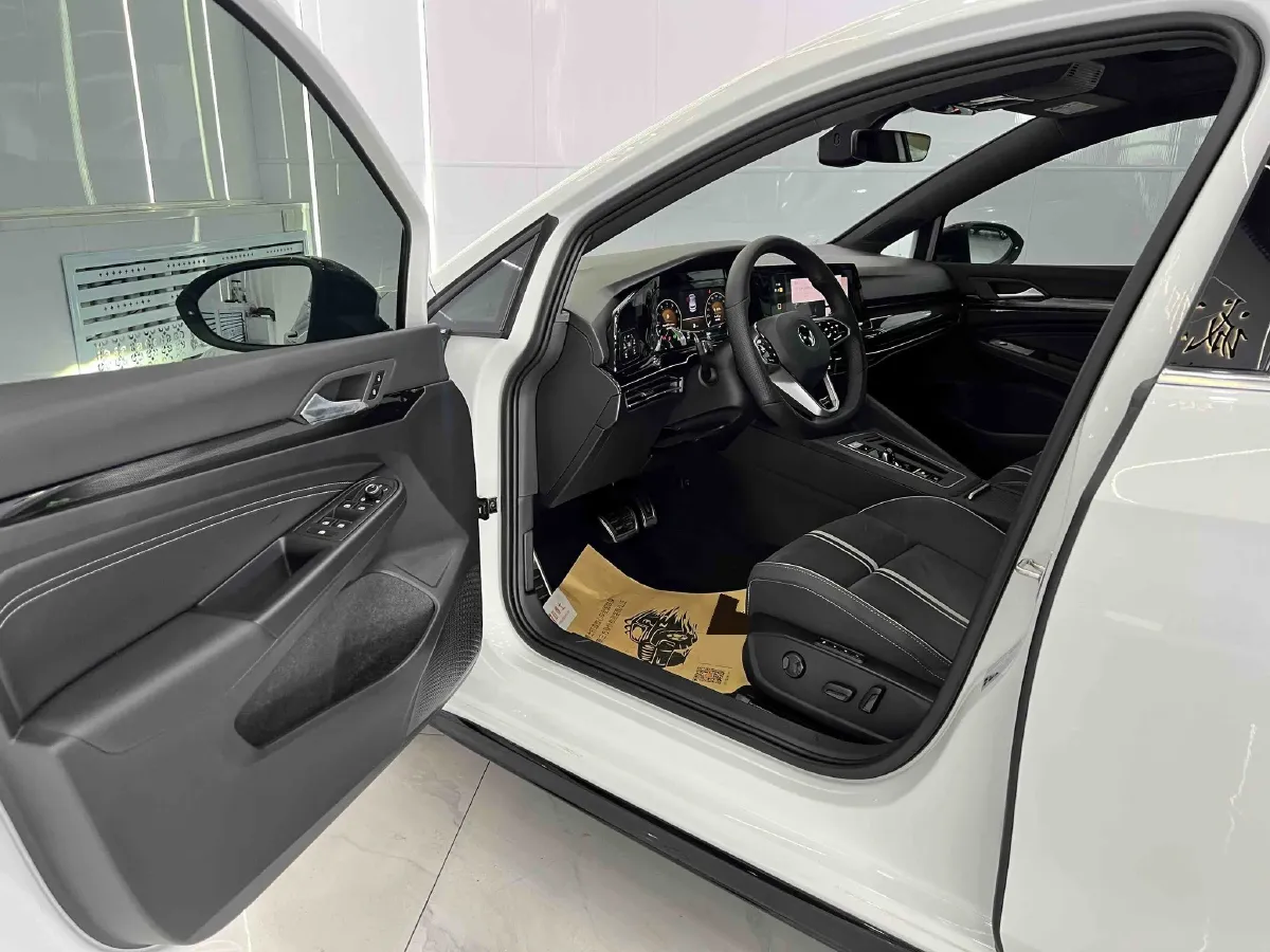 2023 Volkswagen Golf 1.4T 150HP L4 7DCT,autocango,china used car exporter,china ev exporter,chinese used car exporter,chinese used ev exporter