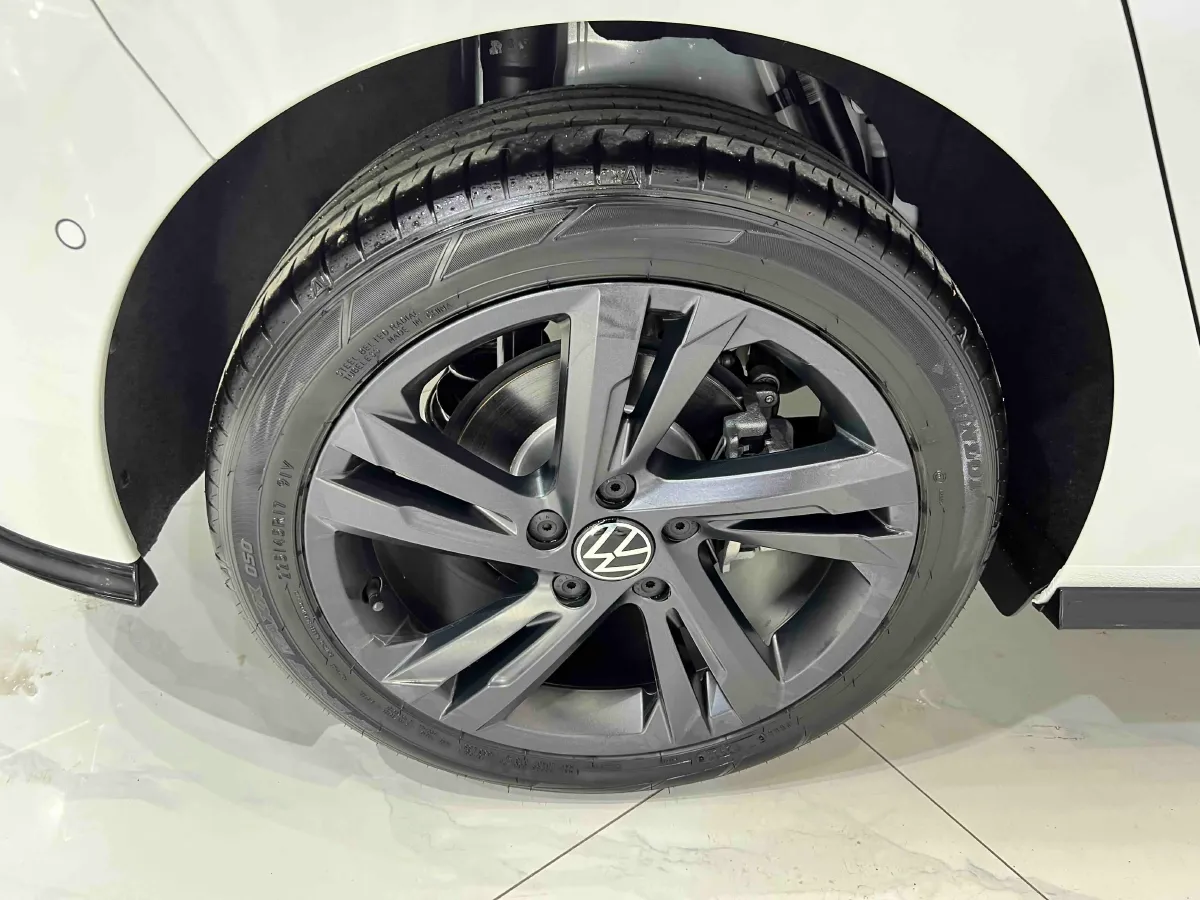 2023 Volkswagen Golf 1.4T 150HP L4 7DCT,autocango,china used car exporter,china ev exporter,chinese used car exporter,chinese used ev exporter