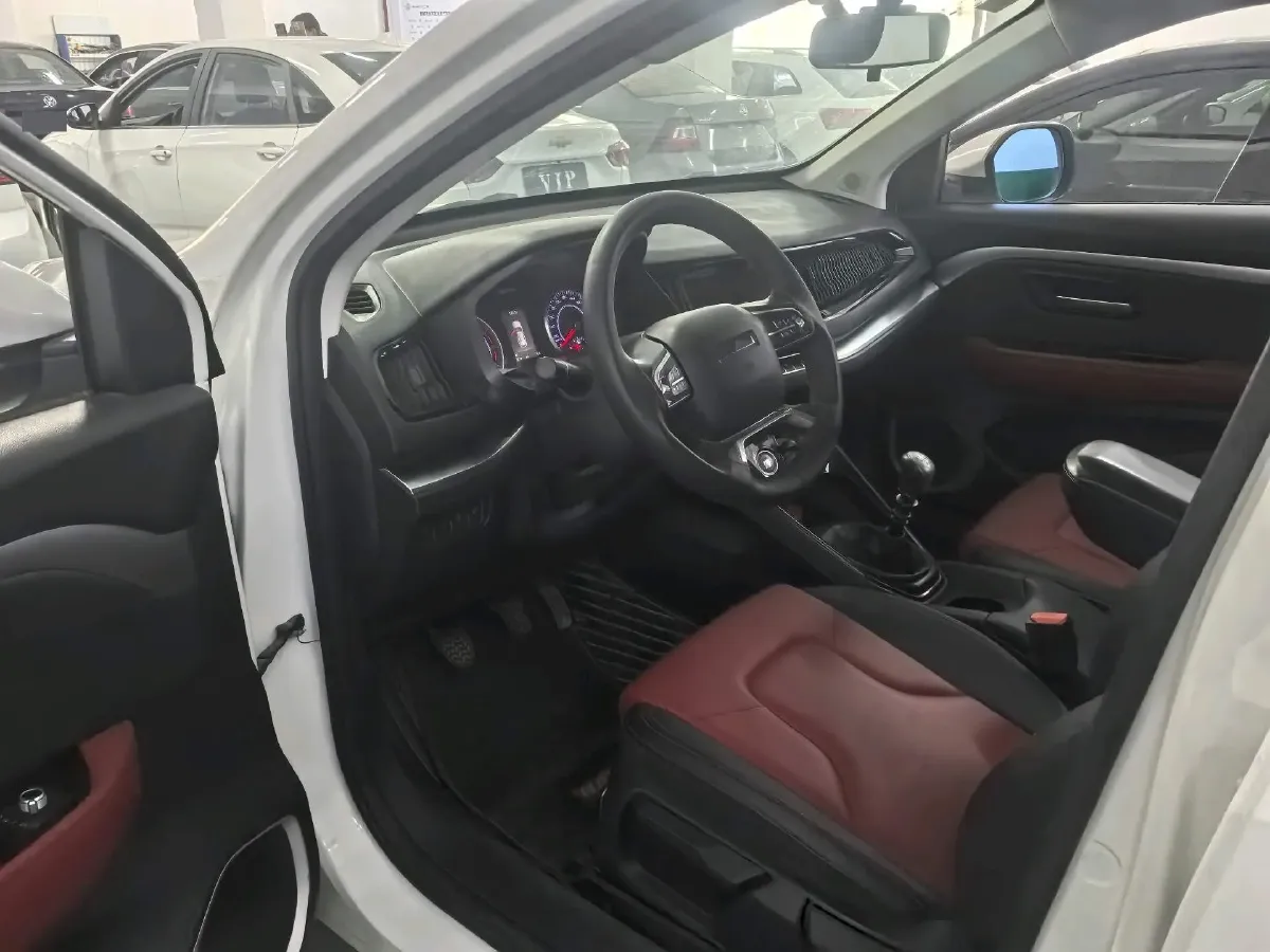 2017 Haval H2s 1.5T 150HP L4 6MT,autocango,china used car exporter,china ev exporter,chinese used car exporter,chinese used ev exporter