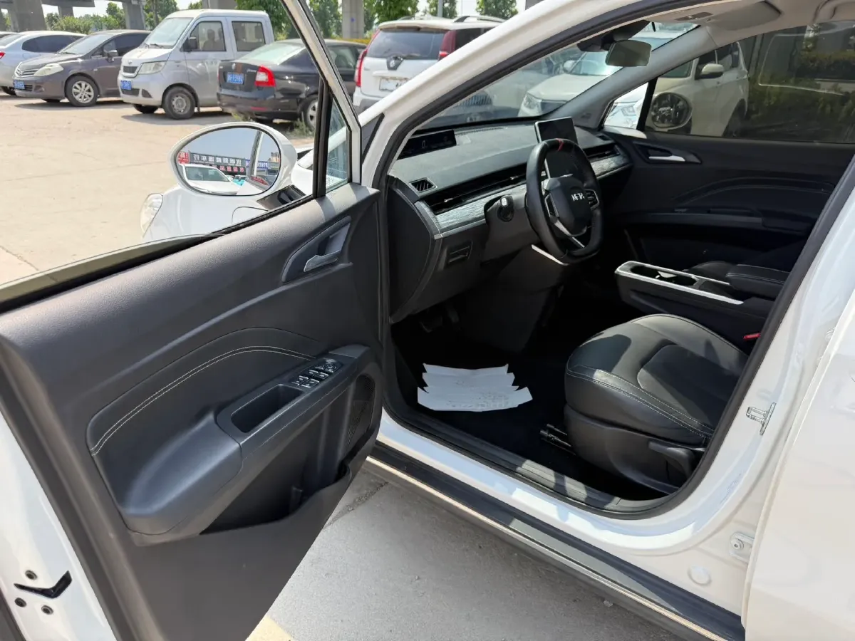 2022 Leapmotor T03 BEV 41KWH,autocango,china used car exporter,china ev exporter,chinese used car exporter,chinese used ev exporter