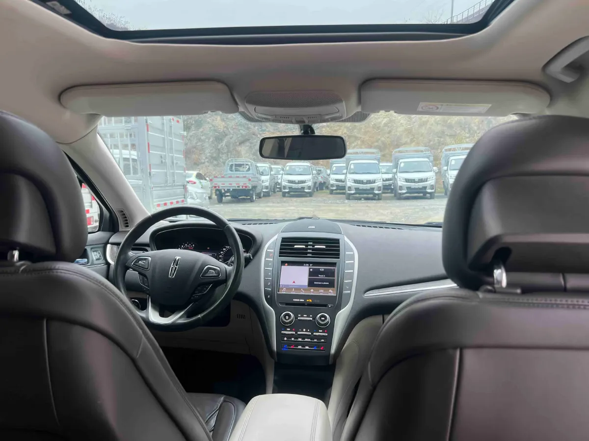 2017 Lincoln MKC 2.0T 203HP L4 6AT,autocango,china used car exporter,china ev exporter,chinese used car exporter,chinese used ev exporter