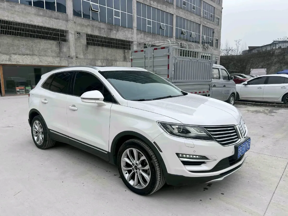 2017 Lincoln MKC 2.0T 203HP L4 6AT,autocango,china used car exporter,china ev exporter,chinese used car exporter,chinese used ev exporter