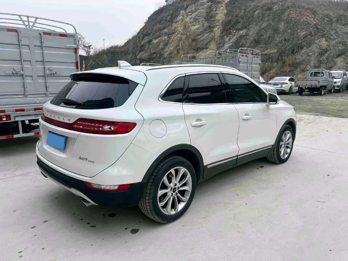 2017 Lincoln MKC 2.0T 203HP L4 6AT,autocango,china used car exporter,china ev exporter,chinese used car exporter,chinese used ev exporter