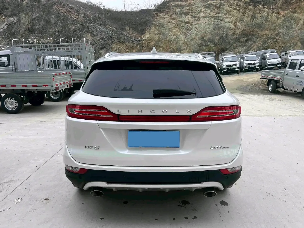 2017 Lincoln MKC 2.0T 203HP L4 6AT,autocango,china used car exporter,china ev exporter,chinese used car exporter,chinese used ev exporter