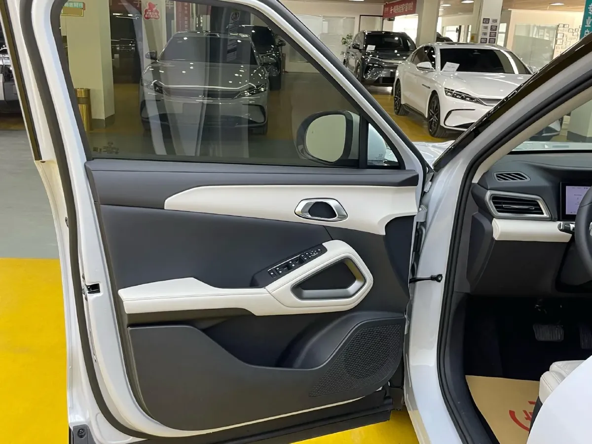 2025 BYD YuanUP BEV 45.12KWH,autocango,china used car exporter,china ev exporter,chinese used car exporter,chinese used ev exporter