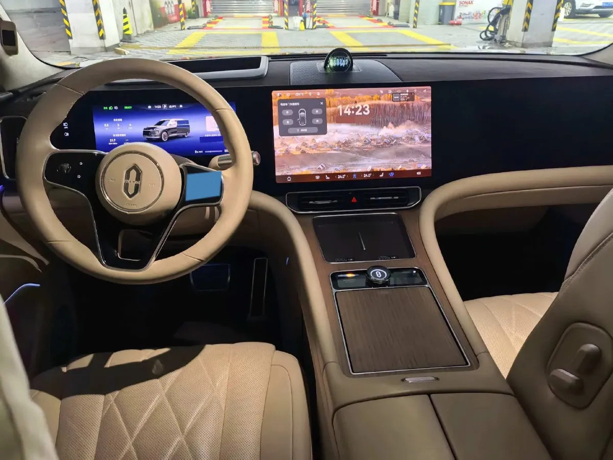 2024 AITO AITO M9 1.5T 152HP L4 REEV 42KWH,autocango,china used car exporter,china ev exporter,chinese used car exporter,chinese used ev exporter
