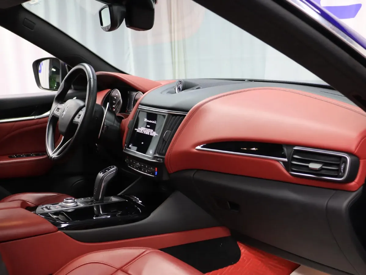 2022 Maserati Levante 3.0T 350HP V6 8AT,autocango,china used car exporter,china ev exporter,chinese used car exporter,chinese used ev exporter