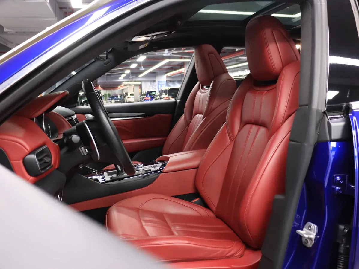 2022 Maserati Levante 3.0T 350HP V6 8AT,autocango,china used car exporter,china ev exporter,chinese used car exporter,chinese used ev exporter
