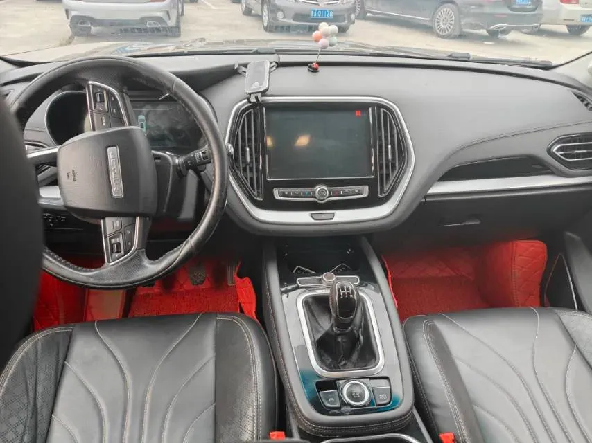 2018 SWM X7 1.8L 137HP L4 5MT,autocango,china used car exporter,china ev exporter,chinese used car exporter,chinese used ev exporter