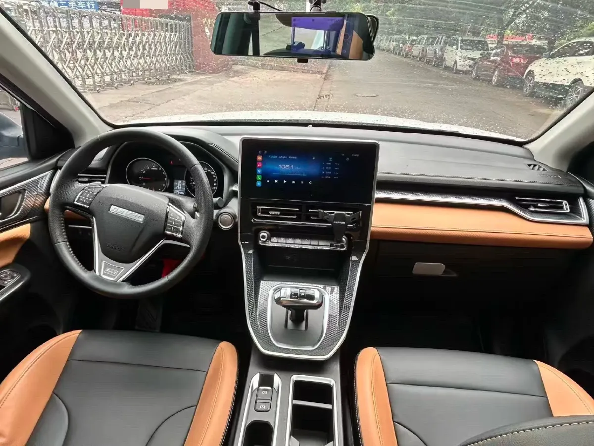 2021 Haval M6 1.5T 150HP L4 7DCT,autocango,china used car exporter,china ev exporter,chinese used car exporter,chinese used ev exporter