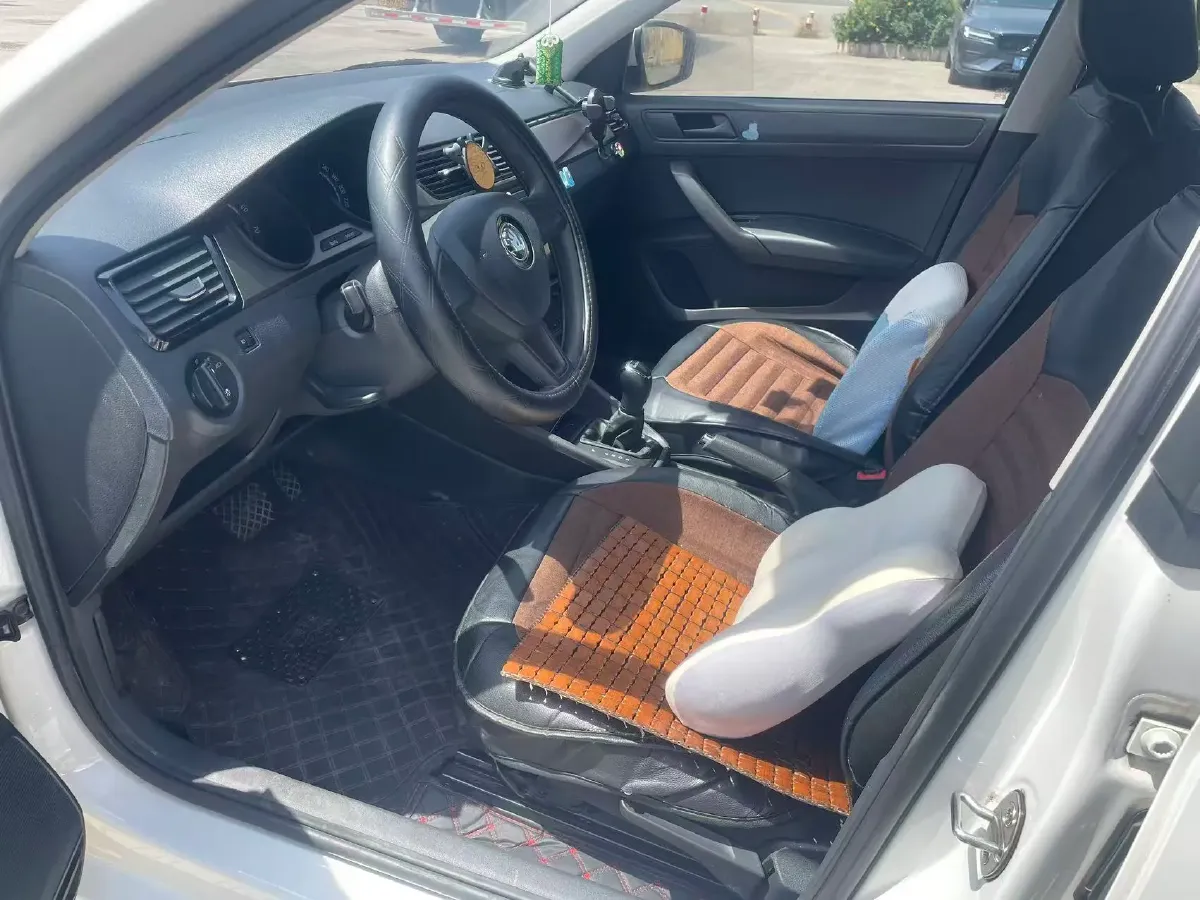2020 DongFeng Aeolus YiXuan 1.5T 150HP L4 6DCT,autocango,china used car exporter,china ev exporter,chinese used car exporter,chinese used ev exporter