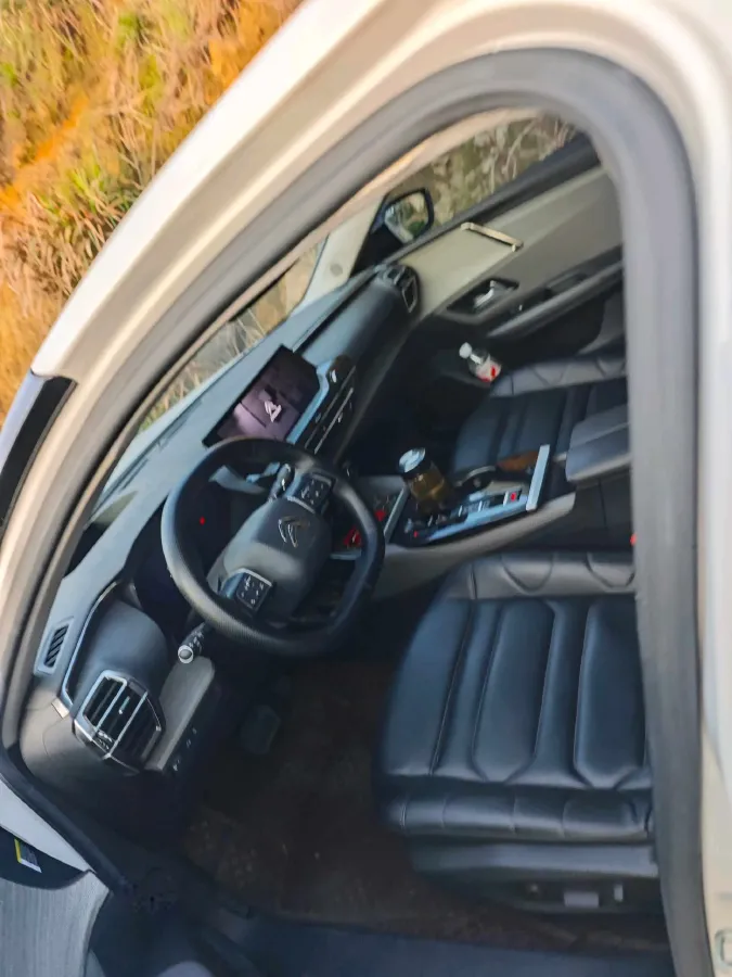 2021 Citroen C5 X 1.6T 175HP L4 8AT,autocango,china used car exporter,china ev exporter,chinese used car exporter,chinese used ev exporter