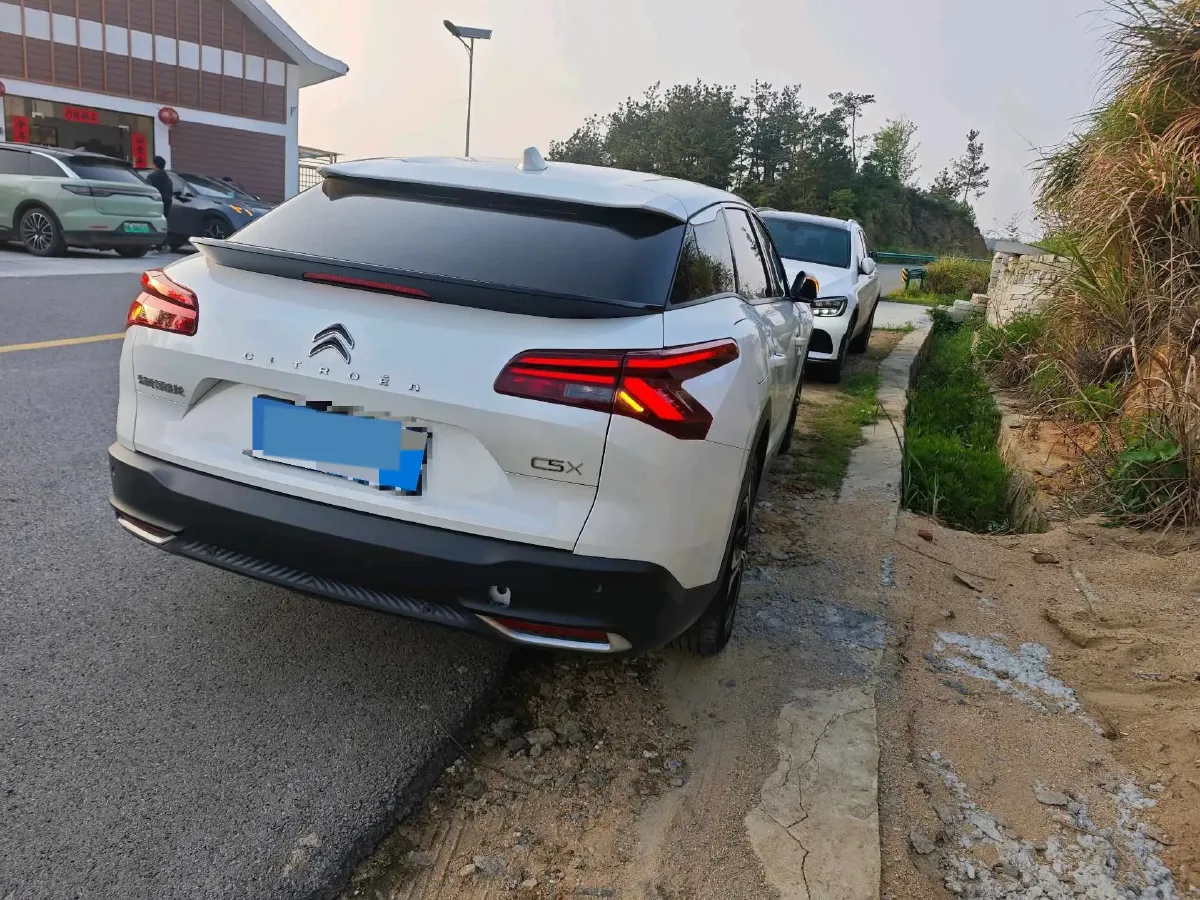 2021 Citroen C5 X 1.6T 175HP L4 8AT,autocango,china used car exporter,china ev exporter,chinese used car exporter,chinese used ev exporter