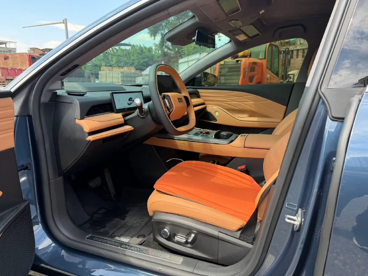 2025 Geely Galaxy Starshine 8 1.5L 112HP L4 1DHT PHEV,autocango,china used car exporter,china ev exporter,chinese used car exporter,chinese used ev exporter