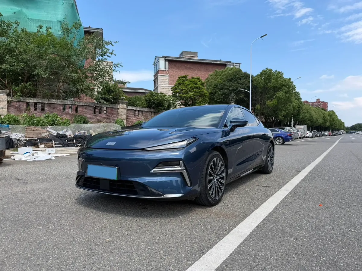 2025 Geely Galaxy Starshine 8 1.5L 112HP L4 1DHT PHEV,autocango,china used car exporter,china ev exporter,chinese used car exporter,chinese used ev exporter