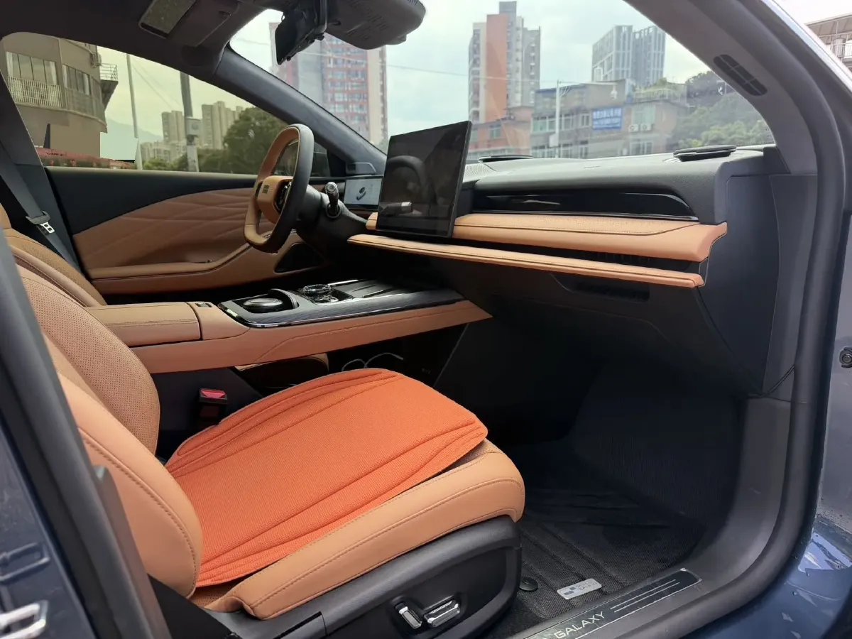 2025 Geely Galaxy Starshine 8 1.5L 112HP L4 1DHT PHEV,autocango,china used car exporter,china ev exporter,chinese used car exporter,chinese used ev exporter