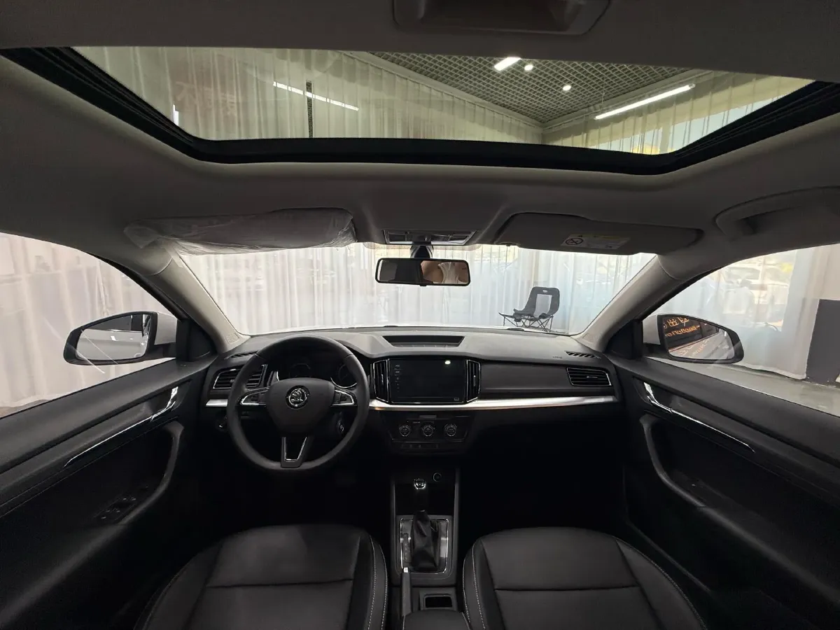 2021 Skoda Kamiq 1.5L 112HP L4 6AT,autocango,china used car exporter,china ev exporter,chinese used car exporter,chinese used ev exporter