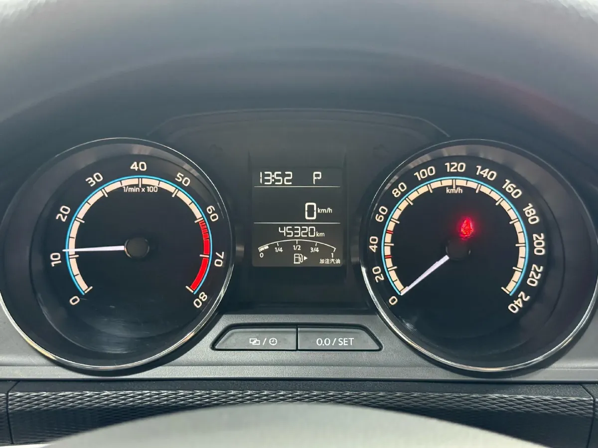 2021 Skoda Kamiq 1.5L 112HP L4 6AT,autocango,china used car exporter,china ev exporter,chinese used car exporter,chinese used ev exporter