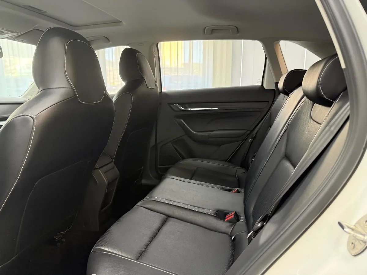 2021 Skoda Kamiq 1.5L 112HP L4 6AT,autocango,china used car exporter,china ev exporter,chinese used car exporter,chinese used ev exporter