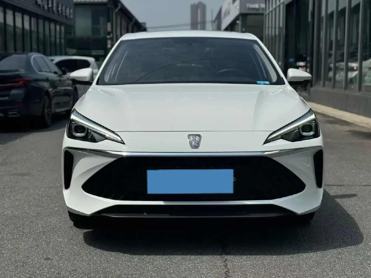 2024 Roewe i5 1.5L 129HP L4 CVT,autocango,china used car exporter,china ev exporter,chinese used car exporter,chinese used ev exporter