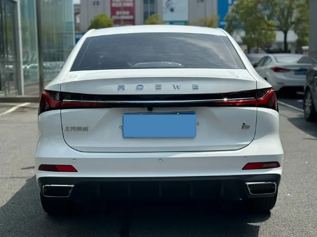 2024 Roewe i5 1.5L 129HP L4 CVT,autocango,china used car exporter,china ev exporter,chinese used car exporter,chinese used ev exporter