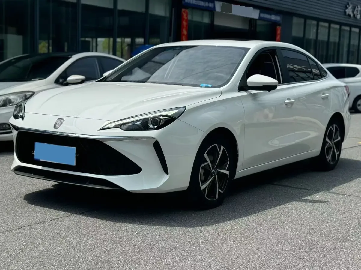 2024 Roewe i5 1.5L 129HP L4 CVT,autocango,china used car exporter,china ev exporter,chinese used car exporter,chinese used ev exporter