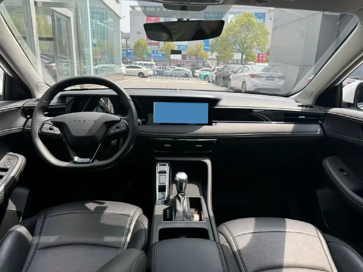 2024 Roewe i5 1.5L 129HP L4 CVT,autocango,china used car exporter,china ev exporter,chinese used car exporter,chinese used ev exporter