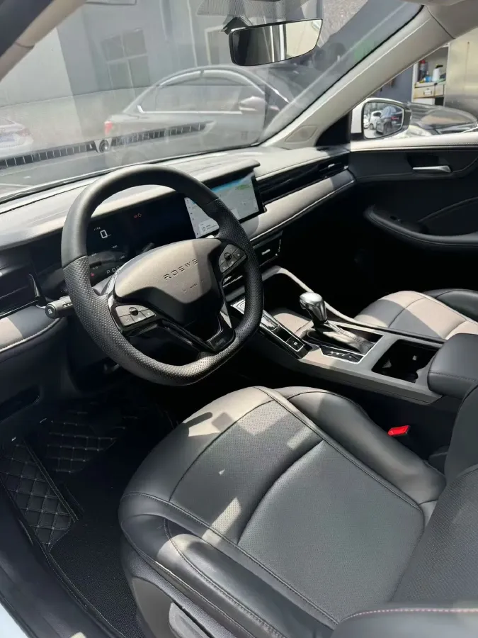 2024 Roewe i5 1.5L 129HP L4 CVT,autocango,china used car exporter,china ev exporter,chinese used car exporter,chinese used ev exporter