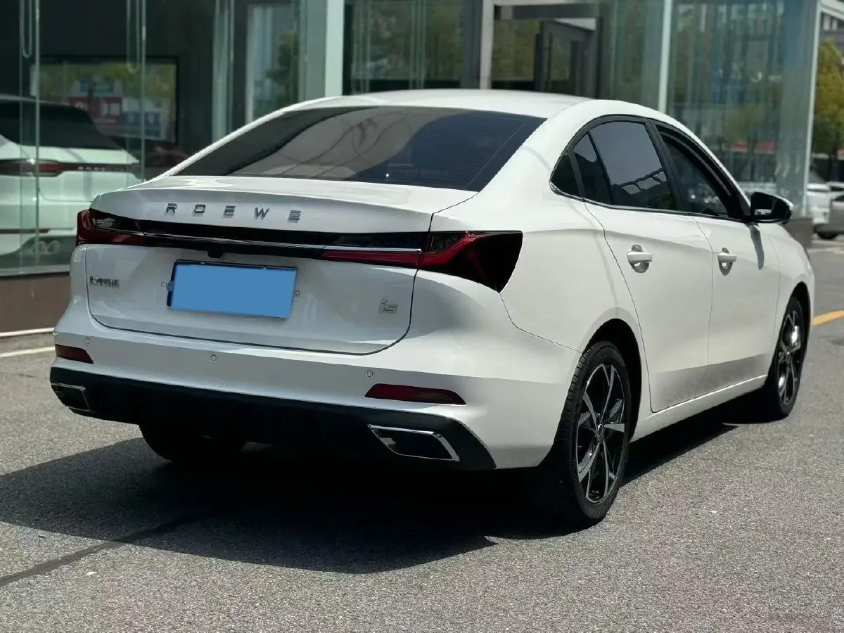 2024 Roewe i5 1.5L 129HP L4 CVT,autocango,china used car exporter,china ev exporter,chinese used car exporter,chinese used ev exporter