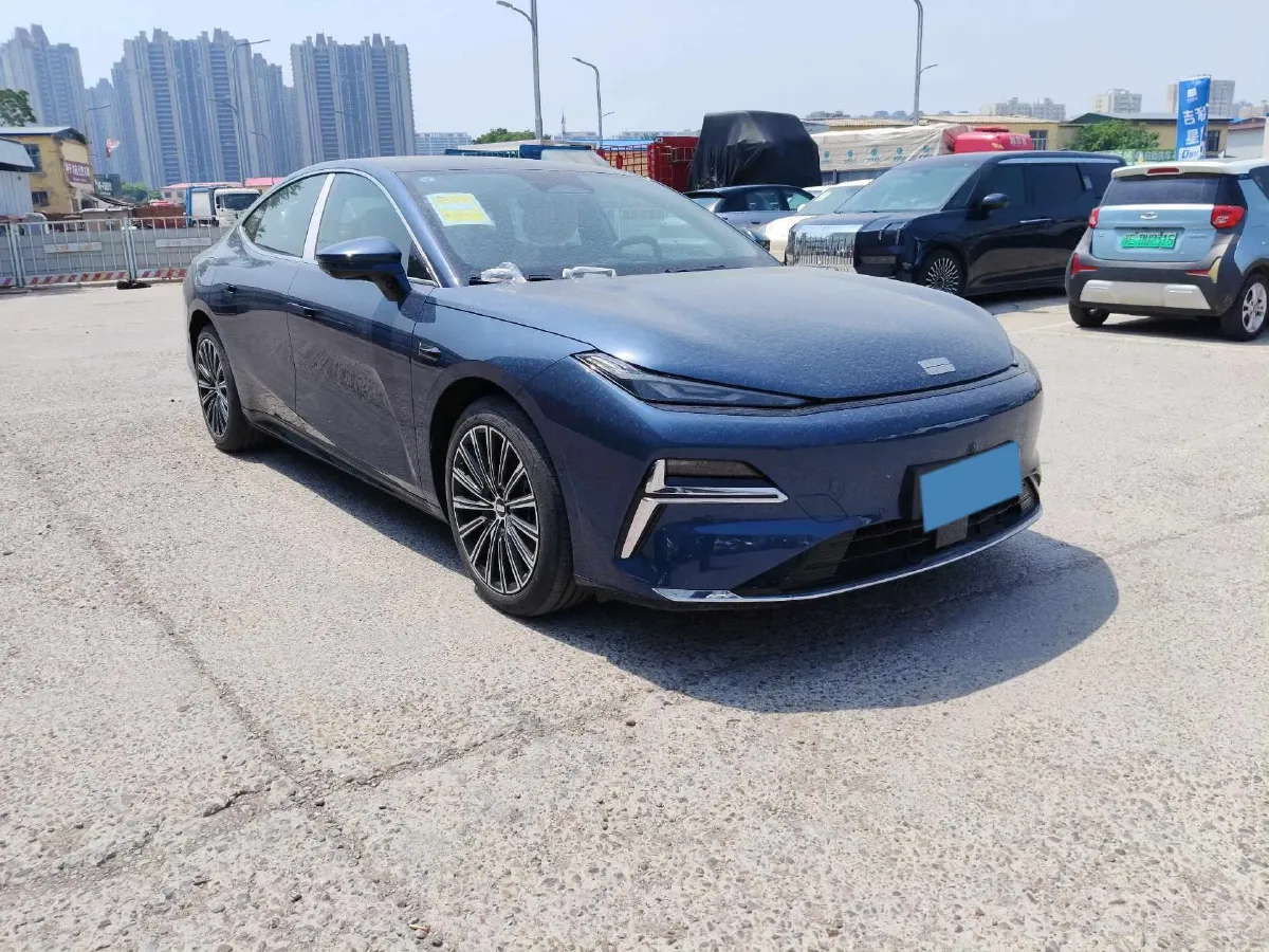 2025 Geely Galaxy Starshine 8 1.5T 163HP L4 3DHT PHEV 18.4KWH,autocango,china used car exporter,china ev exporter,chinese used car exporter,chinese used ev exporter