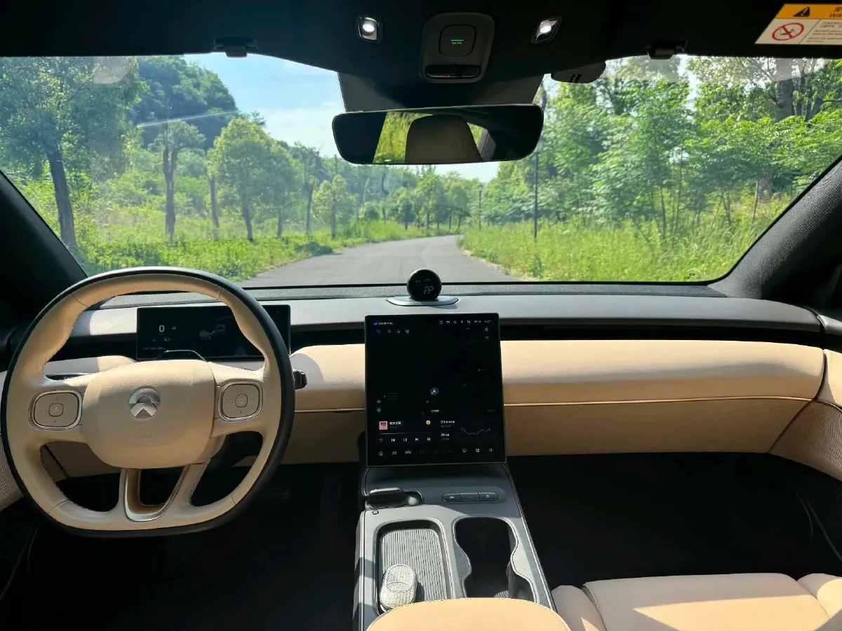 2022 JunTian HeiWuShi Youth 2.0T 203HP L4 6AT,autocango,china used car exporter,china ev exporter,chinese used car exporter,chinese used ev exporter