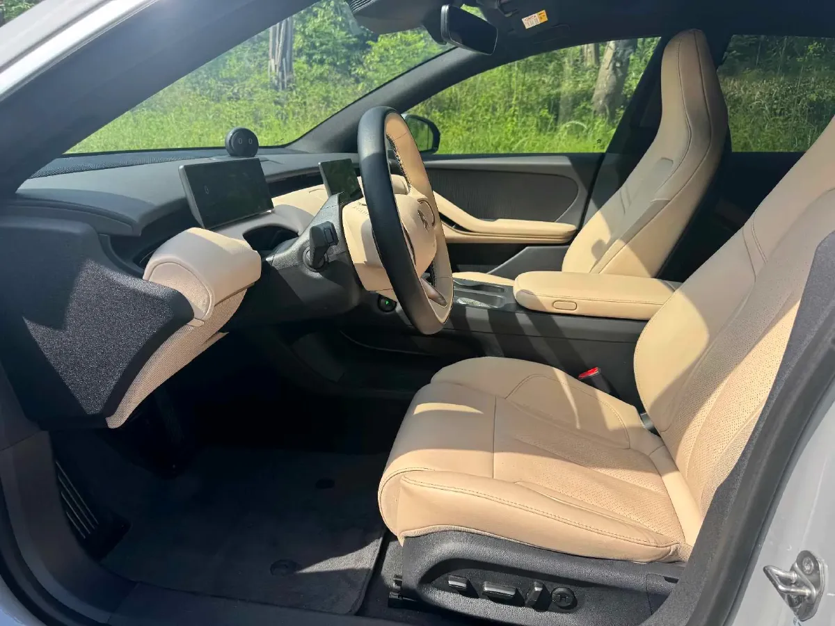 2022 JunTian HeiWuShi Youth 2.0T 203HP L4 6AT,autocango,china used car exporter,china ev exporter,chinese used car exporter,chinese used ev exporter