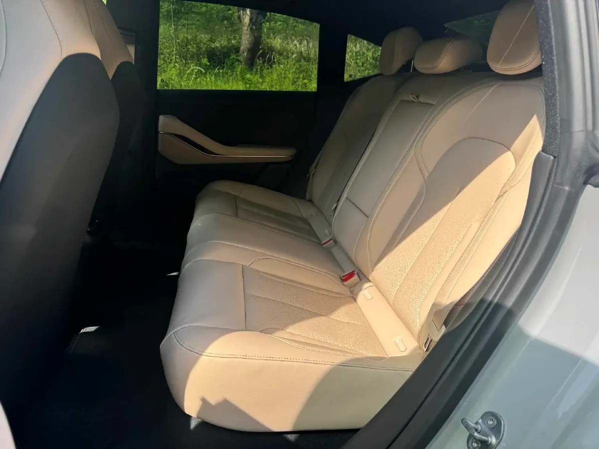 2022 JunTian HeiWuShi Youth 2.0T 203HP L4 6AT,autocango,china used car exporter,china ev exporter,chinese used car exporter,chinese used ev exporter
