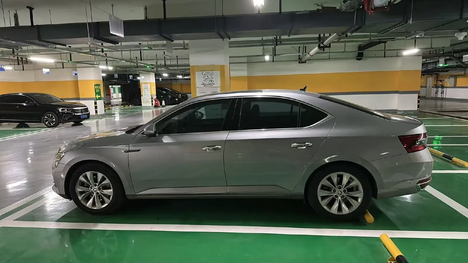 2019 Skoda Superb 1.4T 150HP L4 7DCT,autocango,china used car exporter,china ev exporter,chinese used car exporter,chinese used ev exporter