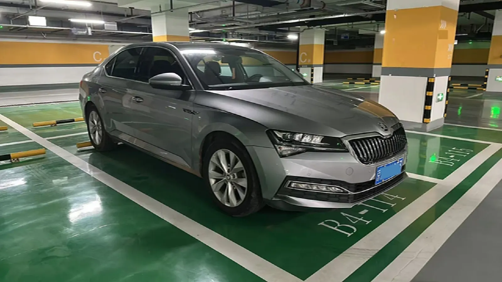 2019 Skoda Superb 1.4T 150HP L4 7DCT,autocango,china used car exporter,china ev exporter,chinese used car exporter,chinese used ev exporter