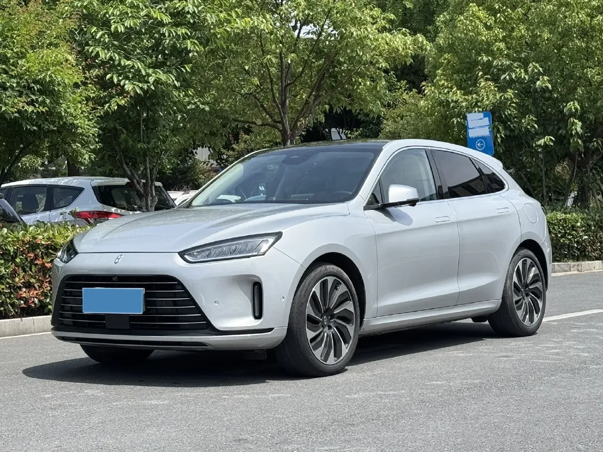 2022 Isuzu Mu-X 2.0T 220HP L4 8AT,autocango,china used car exporter,china ev exporter,chinese used car exporter,chinese used ev exporter