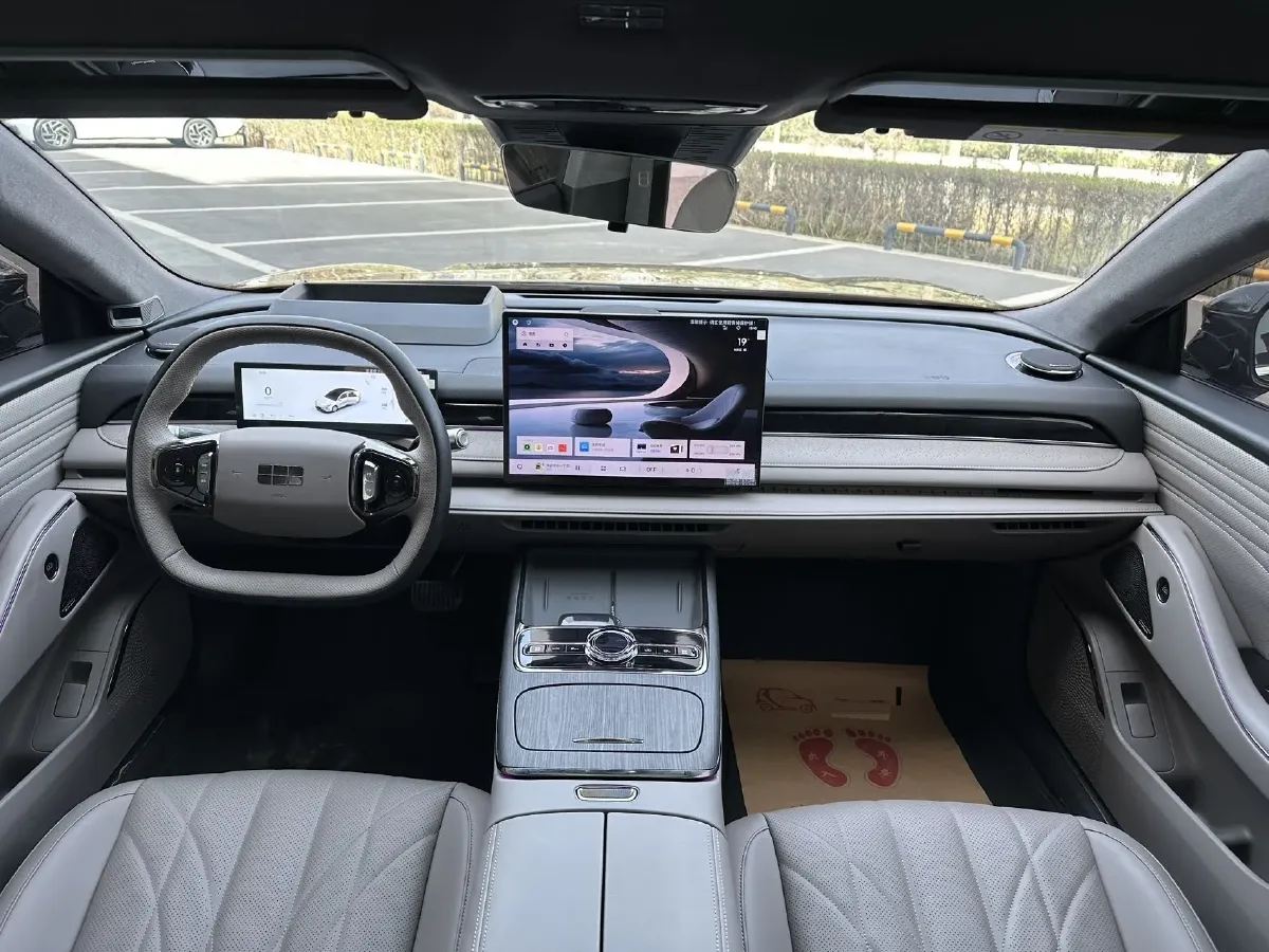 2025 Geely Galaxy Starshine 8 1.5T 163HP L4 3DHT PHEV 27.69KWH,autocango,china used car exporter,china ev exporter,chinese used car exporter,chinese used ev exporter