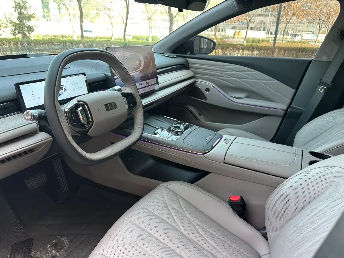 2025 Geely Galaxy Starshine 8 1.5T 163HP L4 3DHT PHEV 27.69KWH,autocango,china used car exporter,china ev exporter,chinese used car exporter,chinese used ev exporter