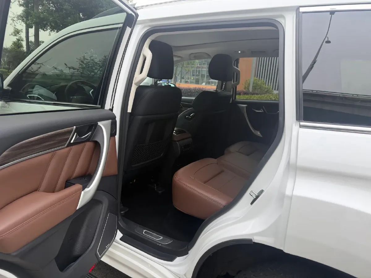 2017 Haval H9 2.0T 190HP L4 8AT,autocango,china used car exporter,china ev exporter,chinese used car exporter,chinese used ev exporter