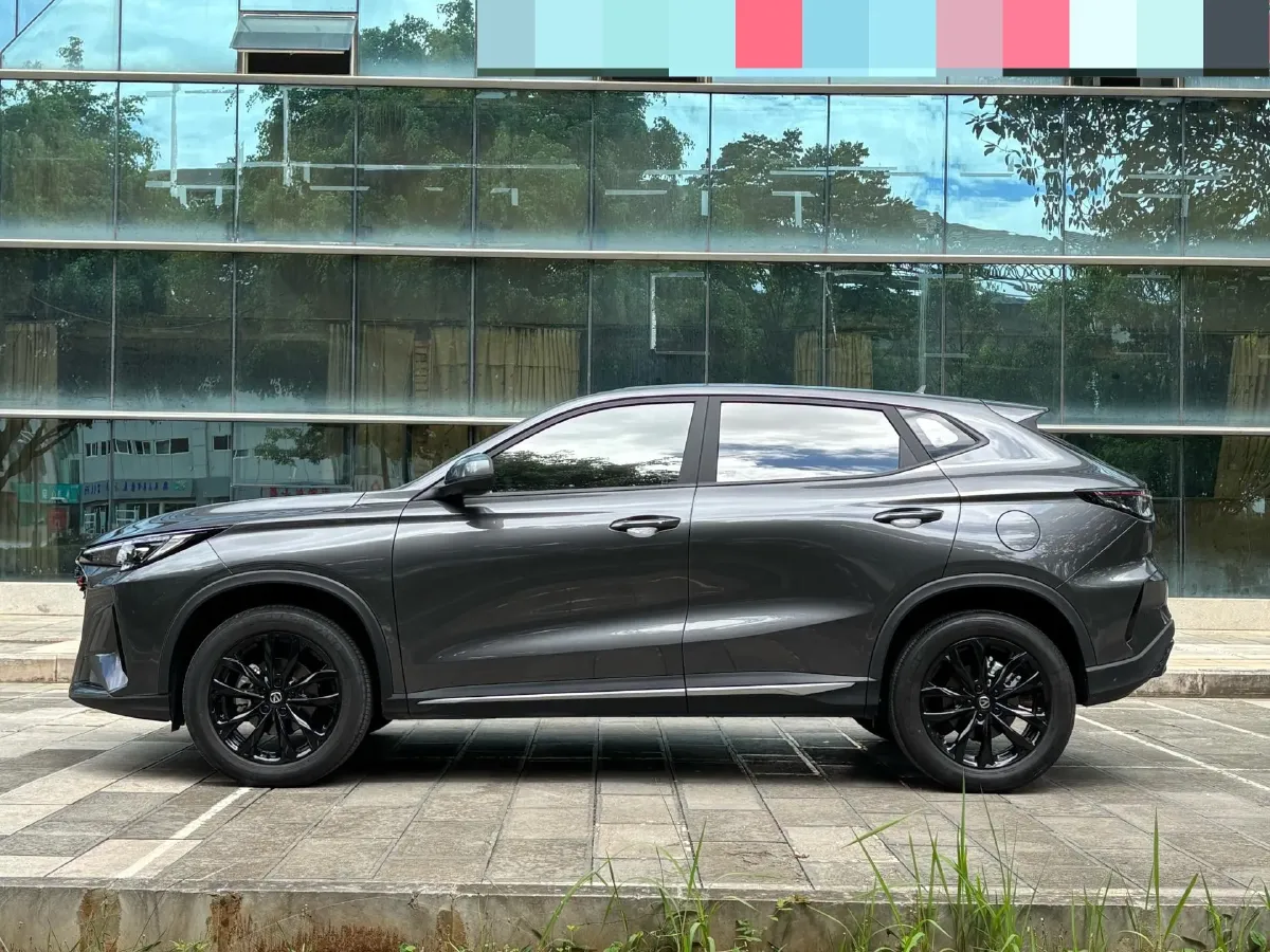 2025 ChangAn X5 PLUS 1.5T 188HP L4 7DCT,autocango,china used car exporter,china ev exporter,chinese used car exporter,chinese used ev exporter