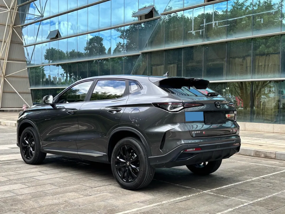 2025 ChangAn X5 PLUS 1.5T 188HP L4 7DCT,autocango,china used car exporter,china ev exporter,chinese used car exporter,chinese used ev exporter