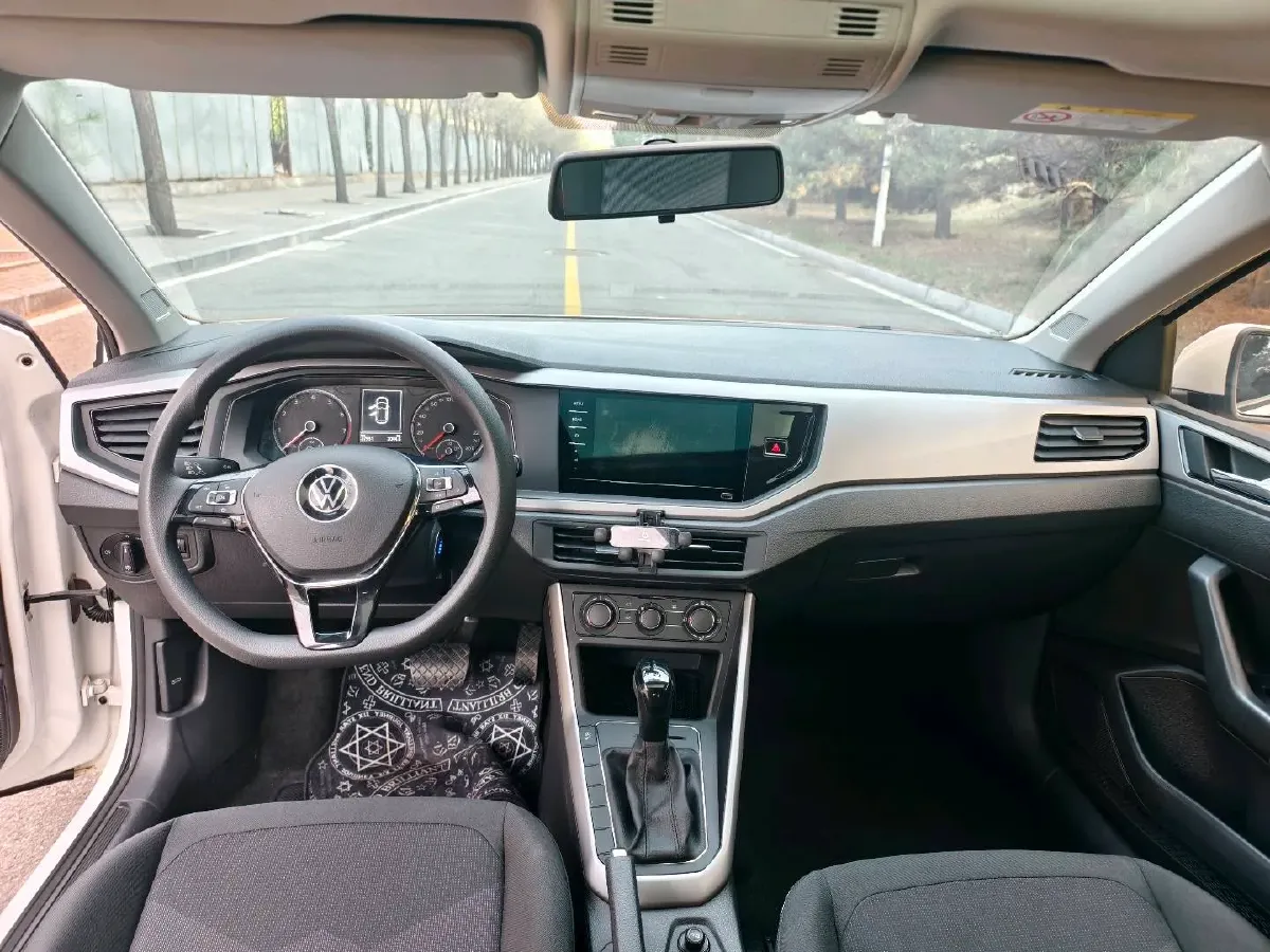 2019 Volkswagen Polo 1.5L 113HP L4 6AT,autocango,china used car exporter,china ev exporter,chinese used car exporter,chinese used ev exporter