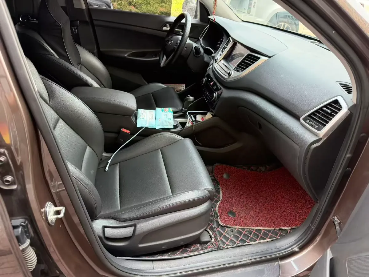 2018 Hyundai Tucson 1.6T 177HP L4 7DCT,autocango,china used car exporter,china ev exporter,chinese used car exporter,chinese used ev exporter