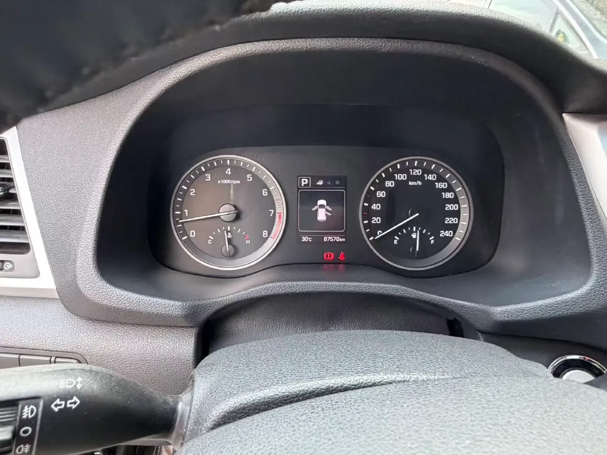 2018 Hyundai Tucson 1.6T 177HP L4 7DCT,autocango,china used car exporter,china ev exporter,chinese used car exporter,chinese used ev exporter