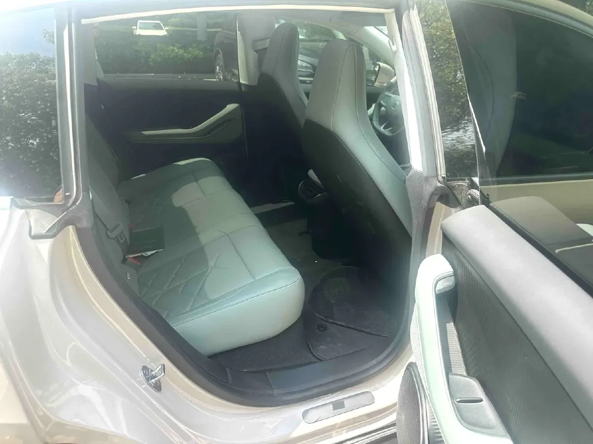 2022 JunTian HeiWuShi Youth 2.0T 203HP L4 6AT,autocango,china used car exporter,china ev exporter,chinese used car exporter,chinese used ev exporter