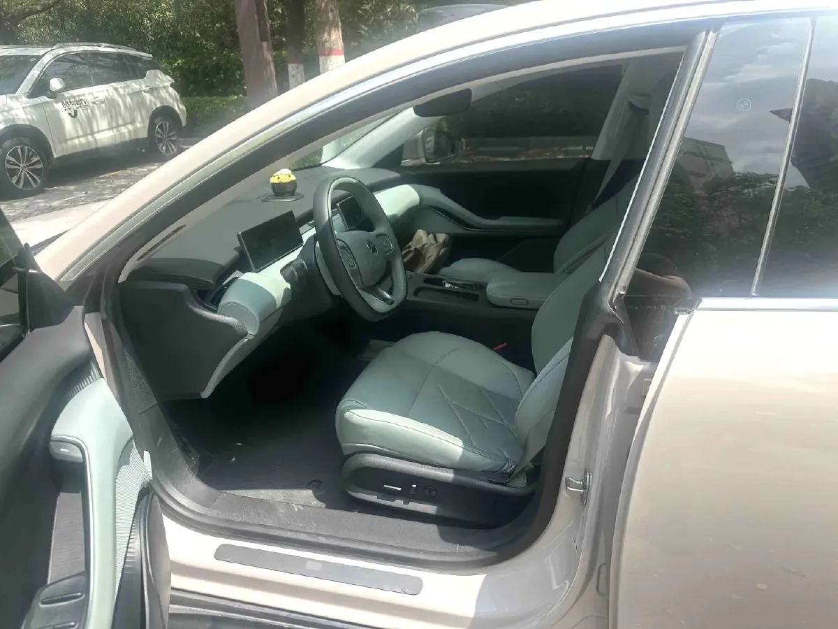 2022 JunTian HeiWuShi Youth 2.0T 203HP L4 6AT,autocango,china used car exporter,china ev exporter,chinese used car exporter,chinese used ev exporter