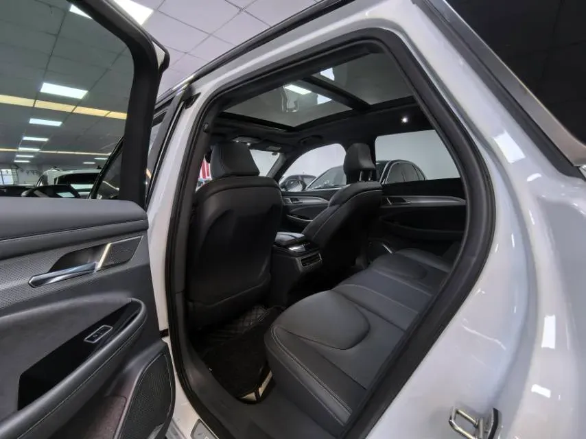 2021 ARCFOX αT BEV 93.6KWH,autocango,china used car exporter,china ev exporter,chinese used car exporter,chinese used ev exporter