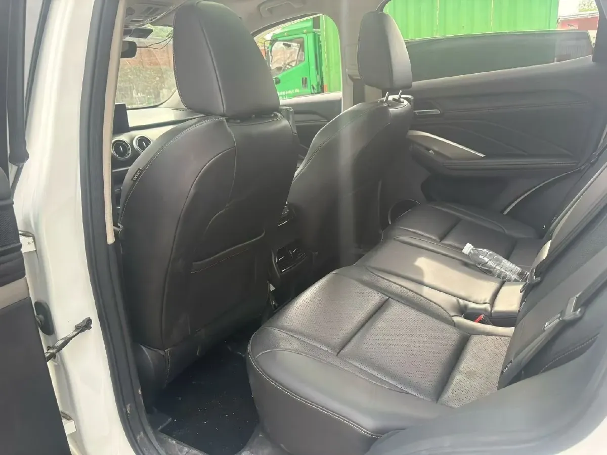 2018 WEY VV6 2.0T 197HP L4 7DCT,autocango,china used car exporter,china ev exporter,chinese used car exporter,chinese used ev exporter